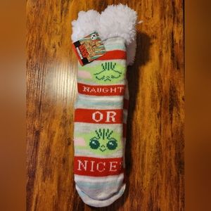 Star Wars Mandalorian Yoda Sherpa Lined Slipper Socks Holiday Christmas OS